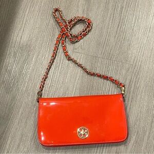 Tory Burch Red Clutch with Glossy Finish and Metallic Closure